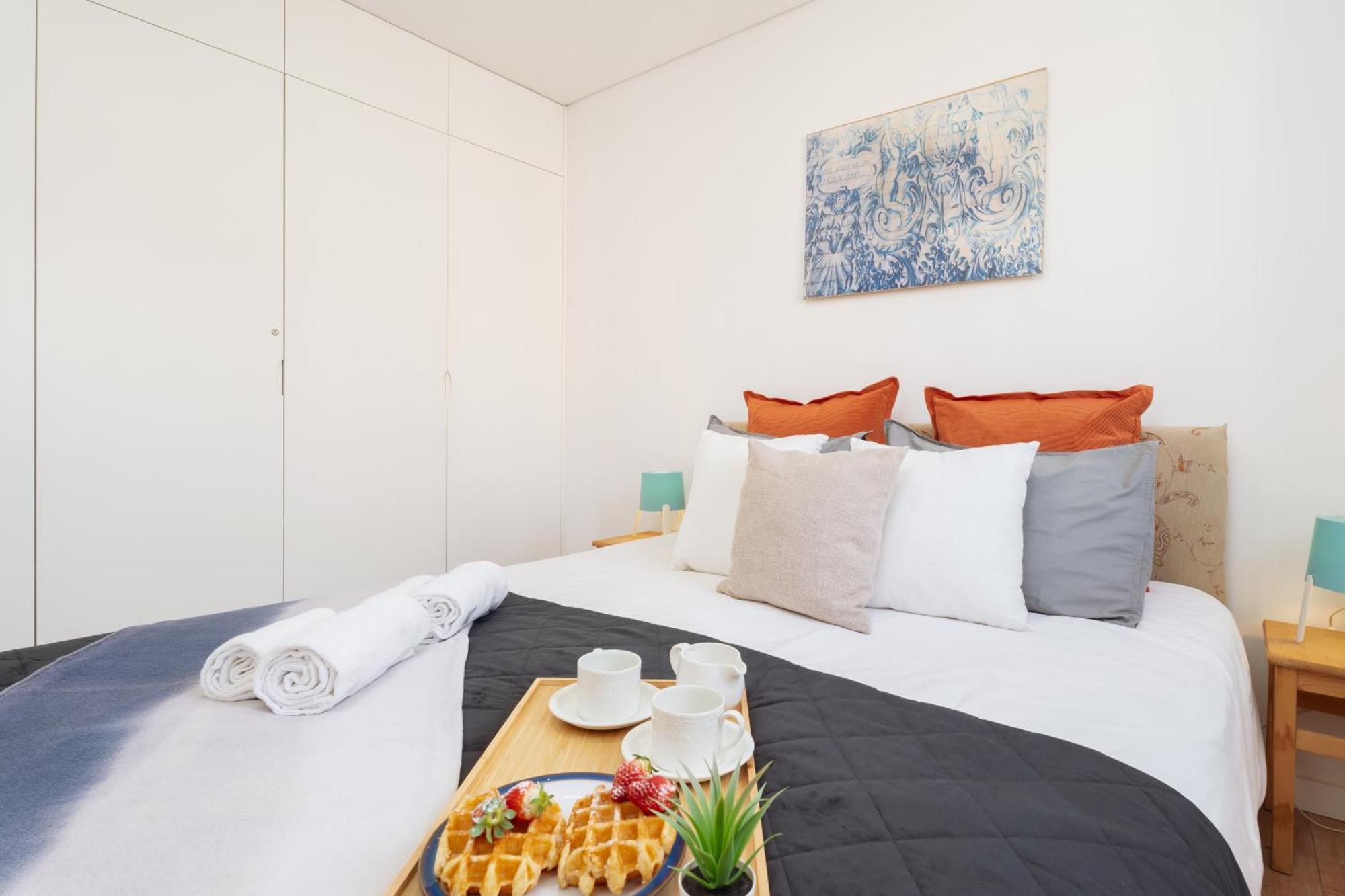 Host Wise - Flat W Free Private Parking - Bright & Cozy Apartment Порто Екстериор снимка